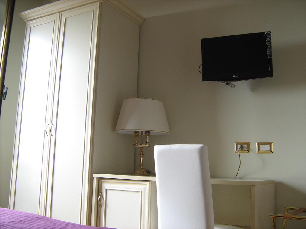 Appia Nuova Holiday B&B Roma Quarto foto
